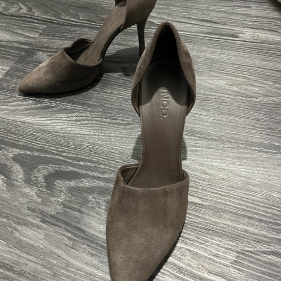 Vince suede heels size 7 - Picture 2 of 5